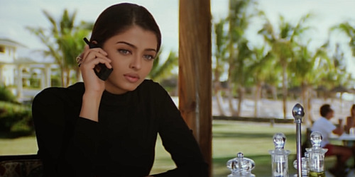 kajra-re:Aishwarya Rai, Albela, 2001.