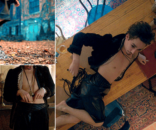 allisonchestnuthargreeves:klaus + my favourite outfits