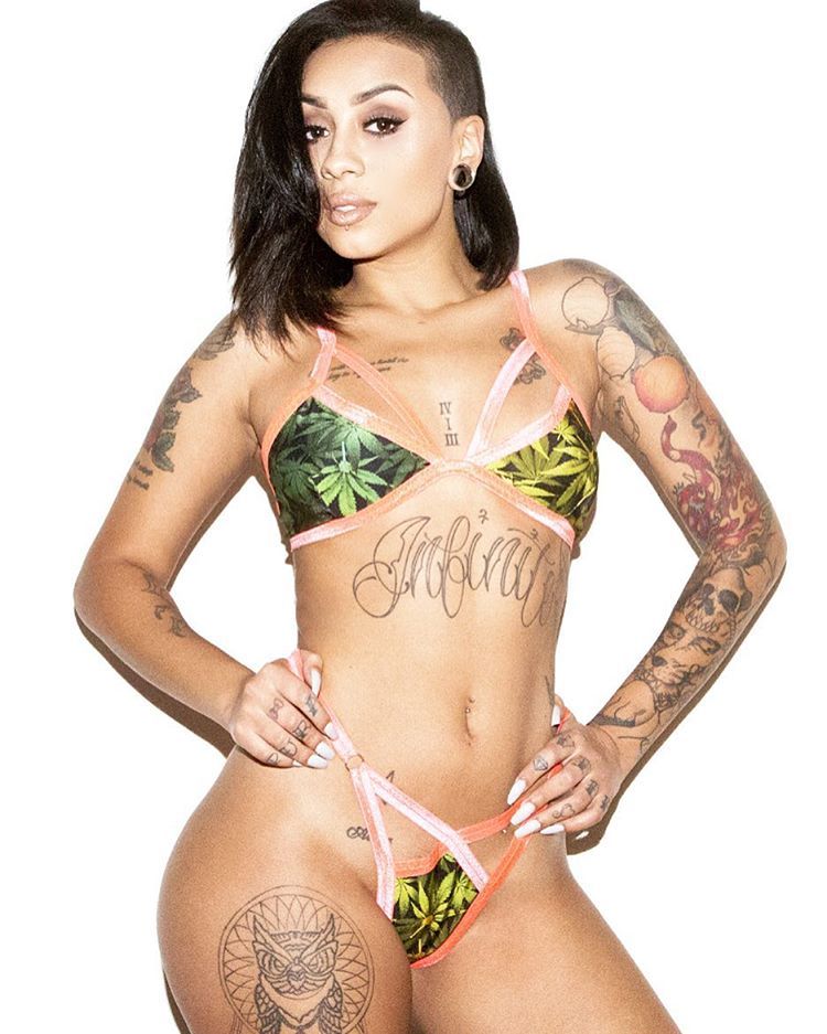 allgrownsup:  hot and sexy inked girls only - http://allgrownsup.tumblr.com #inked