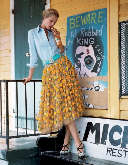 nuridroes:Lady Like: Toni Garrn By Matt Jones For Elle Italia February 2015