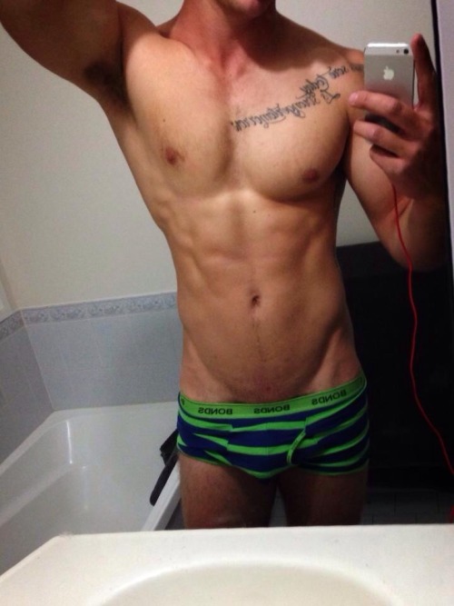 guysamateurcrap:  Follow me on: www.guysamateurcrap.tumblr.com