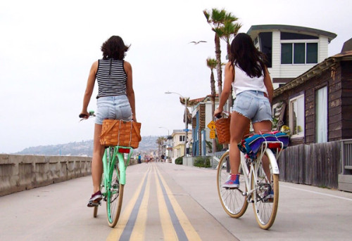 bikesandgirlsandmacsandstuff: (via See San Diego By Bike - PUBLIC Opinion)