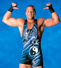 fishbulbsuplex:  Rob Van Dam