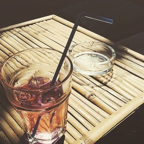 Bring the Summer right back to me ☀️☺️✌️ #warm #icetea #redberries #relax #chillout #bringmebacktoth