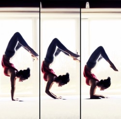 yogibabe:  @laurasykora 