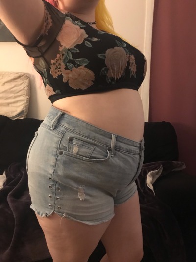 Sex doomfet420:Lookin so cute and plump 🐷😍 pictures