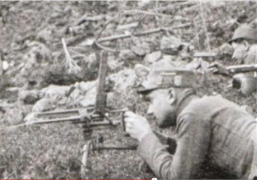 The Frommer Stop double submachine gun,In 1917 the Hungarian part of the Austro Hungarian Empire cam