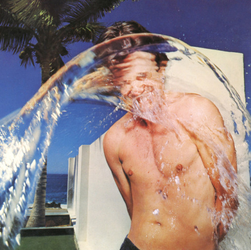 ez-blitz:Photo by Ned Doheny