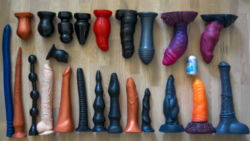 luscious-liza: wrecked93: My ass wrecking collection ;) You have at least 10 of my favorite toys