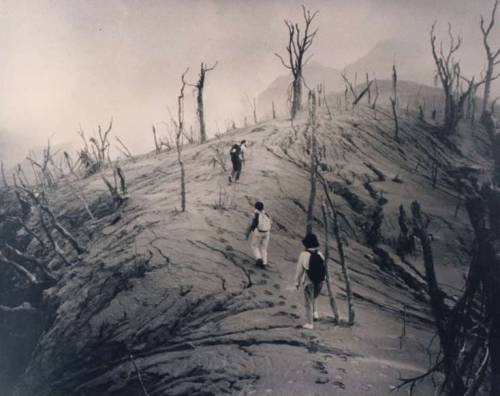 cyberwave:Val Gempis, Mt. Pinatubo Stroll (1991) – Volcanologists on the slopes of Pinatubo just prior to the main eruptions.
