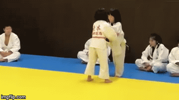 juji-gatame:  Badass little japanese judoka doing a beautiful Tomoe-nage!