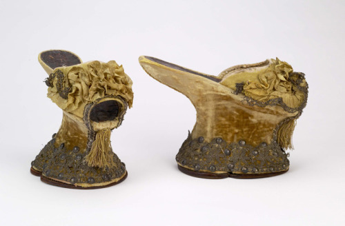 Italian chopines from mid 16-mid 17th century