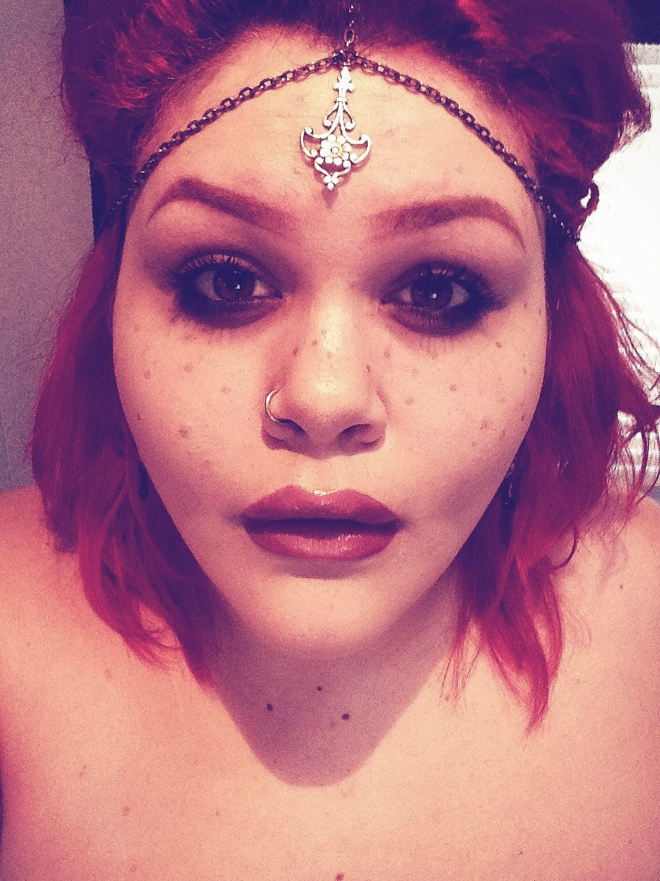 tulipstoparasites:  Loving my gypsy makeup from the other day