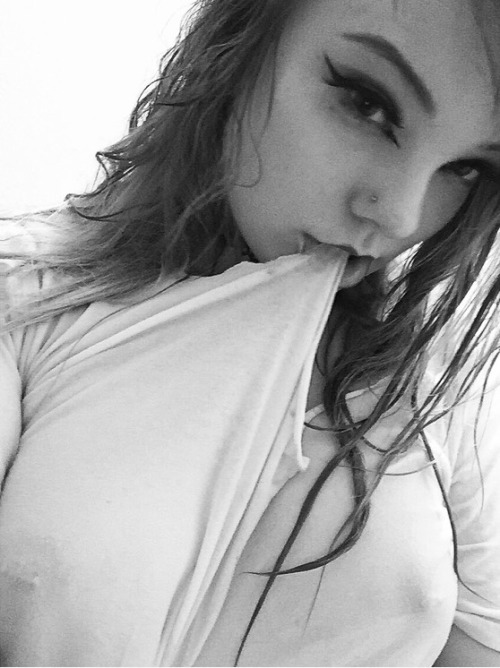 stripvhs: ◼️◻️