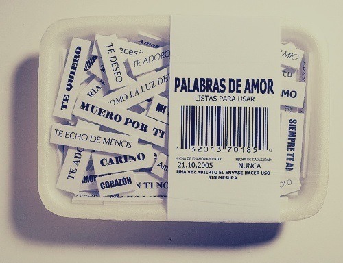 twoworldscollage:  Podría tomar todas las palabras de amor y prenderles fuego… -Espero Curarme De Ti. Jaime Sabines.