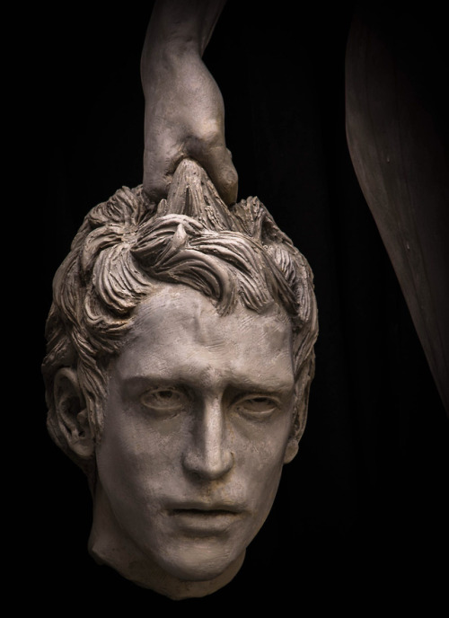 aqua-regia009: Medusa with the head of Perseus by Luciano Garbati