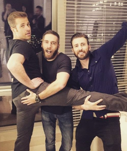 mynewplaidpants:  It’s always a party with The Brothers Evans. (via)