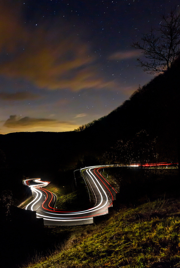 h4ilstorm:  Hairpin turns [EXPLORE] (by borisss1982) 