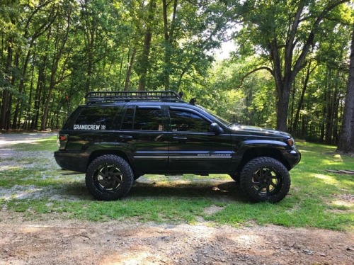 Not bad for 14 years old ‍♀️ #IssaDaily . #GrandCherokee #Jeep #WJ #JeepBeef #Mopar #Dtillfabworks #