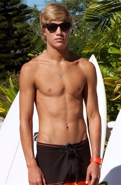 kylegver4:  http://KylegVer4.tumblr.com/