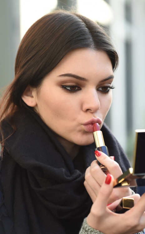 vogue-i-s-my-religion:celebs-and-fashion:fashion ♡ models ♡ street style ♡ celebs   CÉLINE