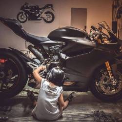 ducatiobsession:  It’s never too young to start! 🙏👌 #ducatiobsession  #ducati #ducatimonster #ducaticorse #ducatista #ducatisofinstagram #ducatistagram #ducatigram #ducatilife #panigale #sportbike #sportbikelife #sportbikes #motorcyclesofinstagram