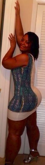 thickazzgurlz:  Thickazzgurlz