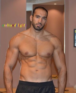 zachmuscle:  #ZachmuscleDigsBlackMuscle 