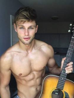 I&rsquo;d like to have him strum my pain with his fingers!