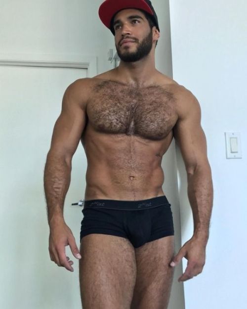 100% Hairy Men