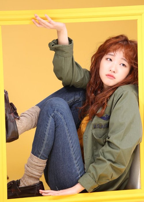 KIM GO EUN