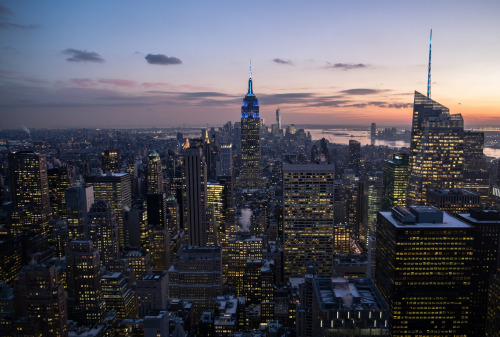 neckkiss:New York Skyline by Antonello