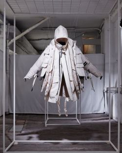 lightresist:    AITOR THROUP STUDIO (@AITOR_THROUP)   