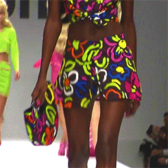 howtobeafuckinglady:  Moschino Spring/Summer 2015 #Maria Borges  #Riley Montana  #Cindy Bruna #Leomie Anderson #Leila Nda  