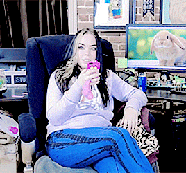 chloepricez:   endless list of favorite characters people “Everyone wants a flat stomach, but that’s