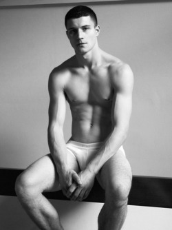 underlads:  Fit guys in underwear. Submit our own undies shots. Kik: underlads 