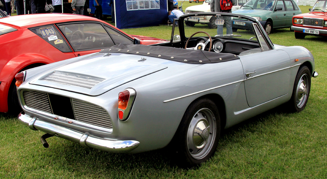 carsthatnevermadeitetc:  Alpine A110 Cabriolet, 1963-1969. The convertible version