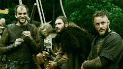 vetica:        Vikings re-watch | 1x02 |