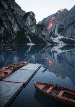 j-k-i-ng:  “Ice Cold Dip in Lago&quot; by | Lukas Hardieck