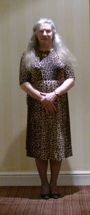 More leopard print to dine in on Wednesday night, along with sheer Silkies tights & wedge heels.