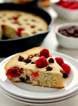 fullcravings:  Baked Raspberry Chocolate