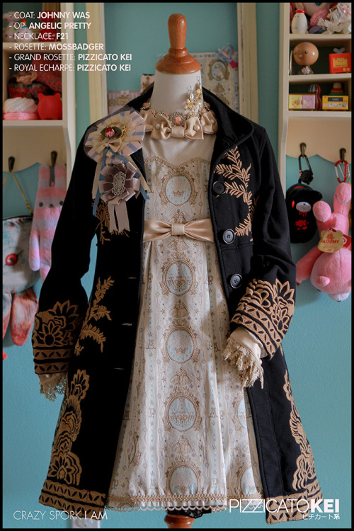 sporkii:Royal Unicorn OP :D the ever lovely Shannie Bee totally sold me when I saw her outfit from t