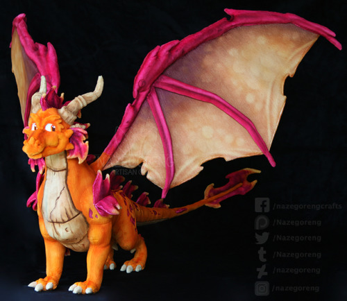 nazegoreng:Handmade Ignitus the dragon plushie. I spent hundreds of hours making this guy, I hope yo