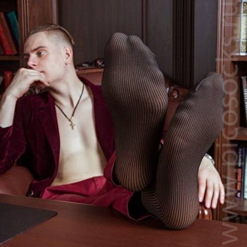 haneyzovic: • • #men #socks #socken #corap #calze #chaussettes #sox #носки #skarpety #чарапе #browns