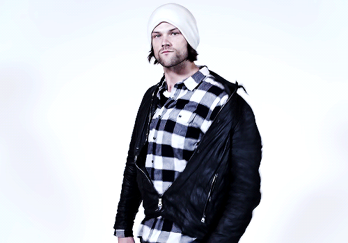 clairvoyantsam:  (ﾉ◕ヮ◕)ﾉ*:･ﾟ✧  ＼(*^▽^*)/