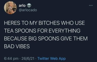 m0ldys0cks:lild3m0nnn-bpd:big spoons r yuckkyyy