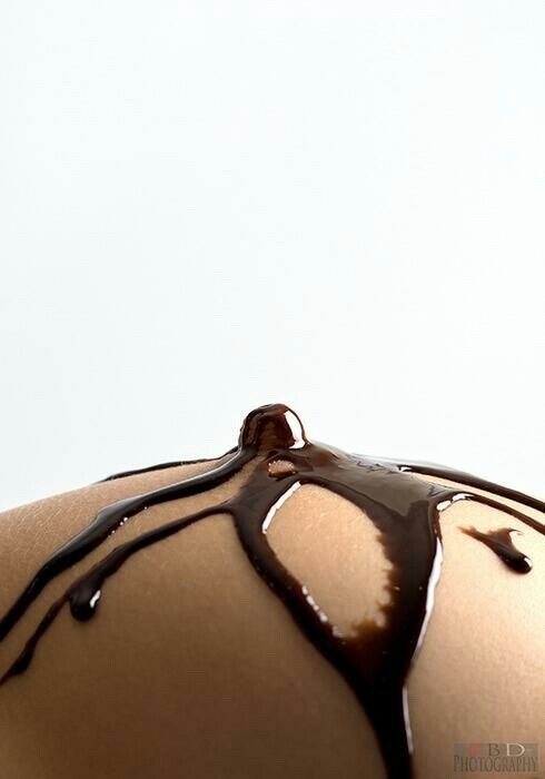 this-chick-digs-chicks:  @lesbianmuse , I’ll bring the chocolate & you get undressed, deal? 😏
