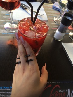 jaylenejoybeligan:  jaylenejoybeligan:  Literally the best strawberry mojito in the world  Btw people on Instagram keep asking, and it’s not a piercing it’s a ring from http://gold-soul-la.theshoppad.com/#/ :)