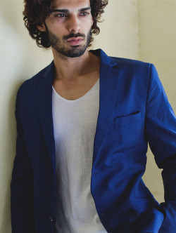 eisbaer-emily:  Indian male model Anuj  