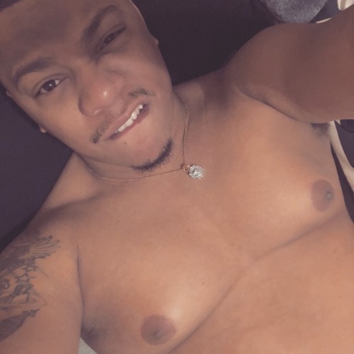 liteandjusrite: Cum Here ! That’s an offer I wouldn’t refuse..